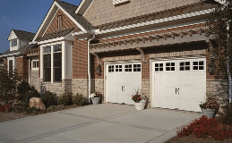 Clopay Gallery Collection - Short Panel Design with SQ22 Windows